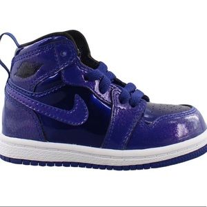 Nike Jordan 1 Retro unisex sneaker size 8
