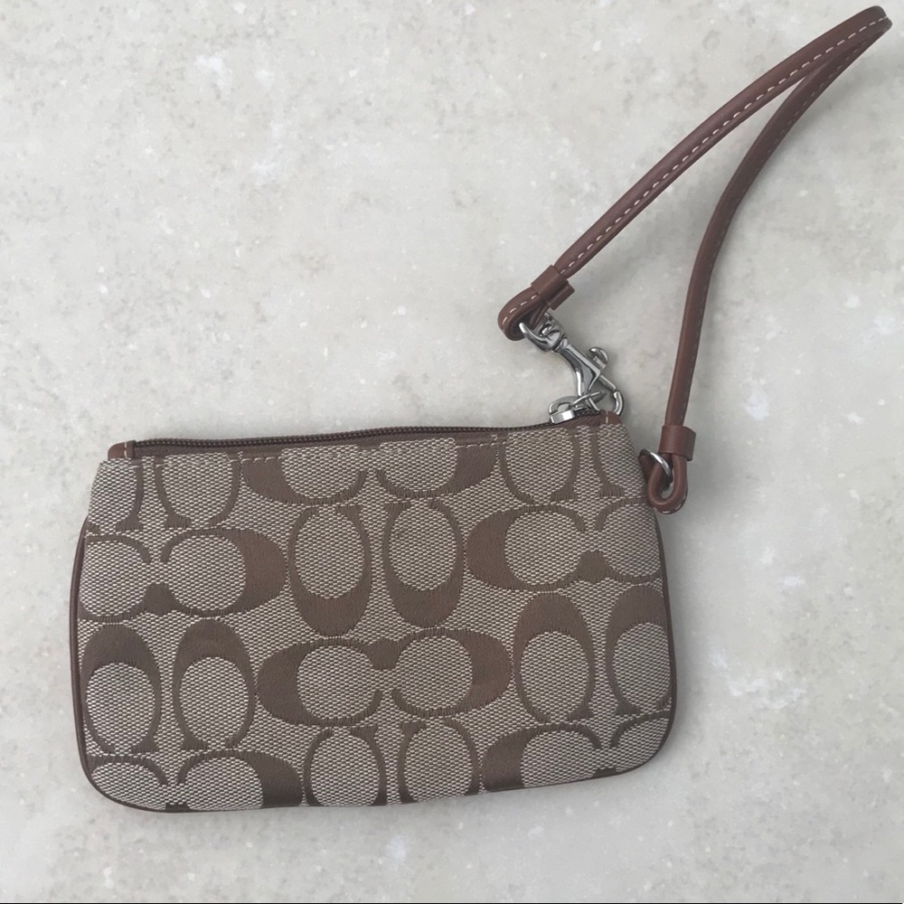Coach Wristlet in Tan