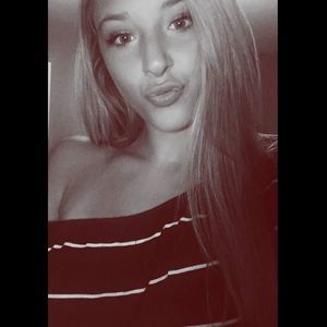 Meet your Posher, Kadence