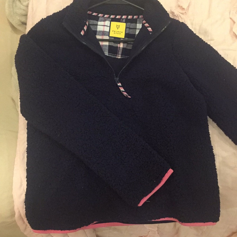 Fuzzy pullover/sherpa