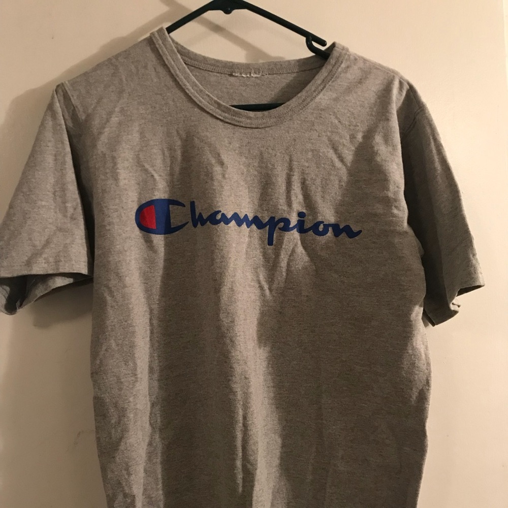 Champion t shirt size m