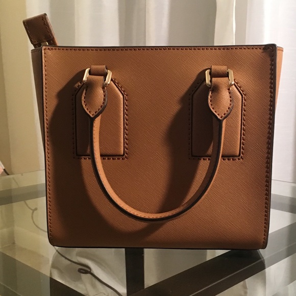 Michael Kors Medium Selby Handbag - Picture 2 of 4