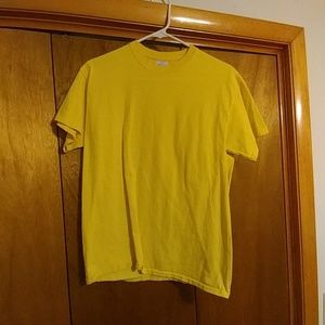 Plain yellow tshirt