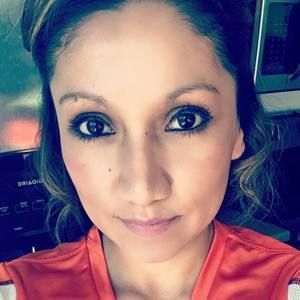 Meet your Posher, Julia