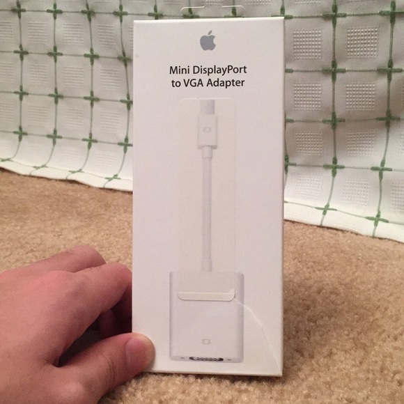 🍎CONNECT YOUR LAPTOP TO TV/MONITOR - Picture 1 of 2