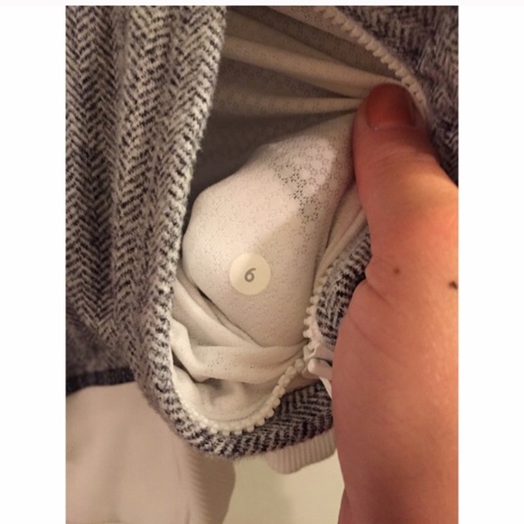 Lululemon rare ghost herringbone be present jacket - Picture 2 of 4