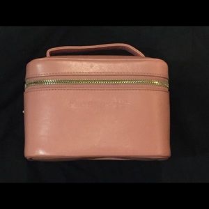 💥SALE TODAY Luxury leather toiletry case