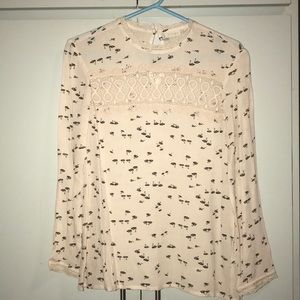 Hinge Blouse with Swan Print-Ivory Color. XS