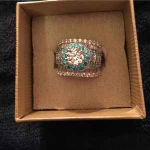 Ring simul. diamds rhod. silvr mint Swarovski