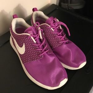 Nike Roshe- 8.5
