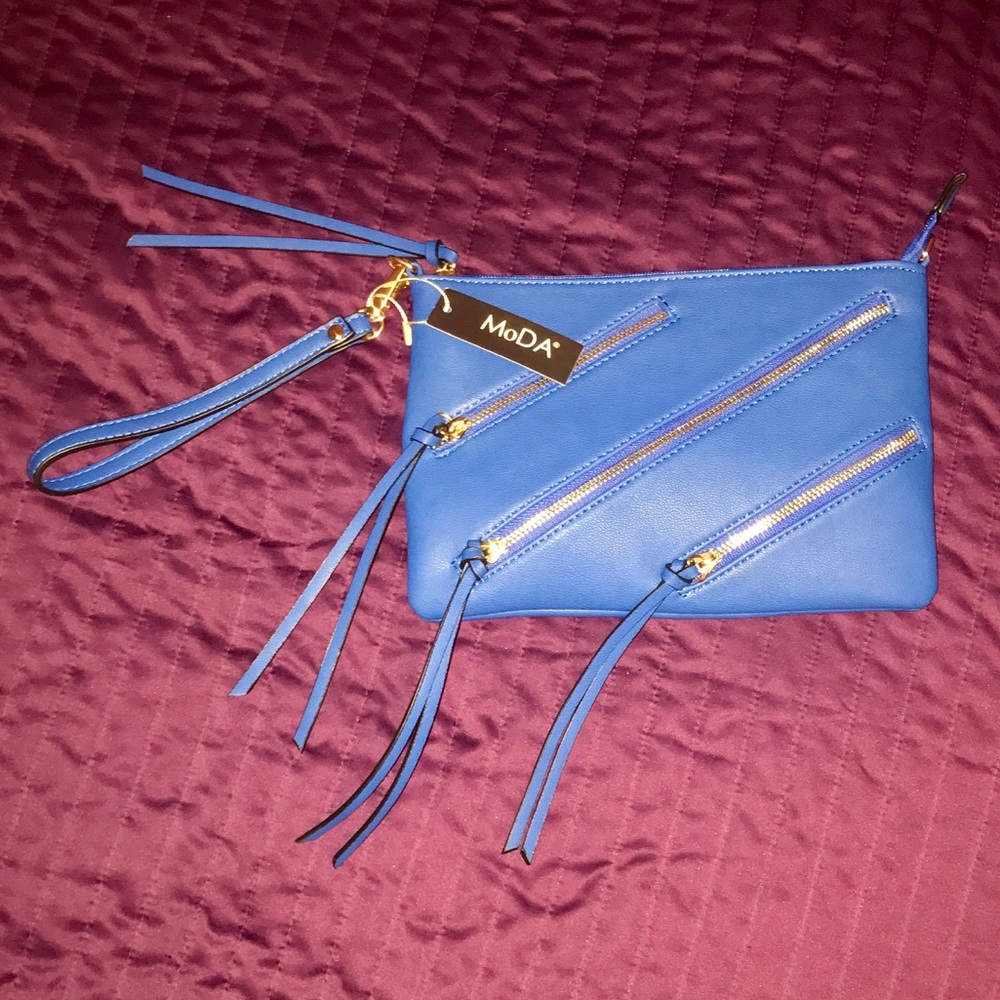 Gorgeous MoDA Wristlet/Cross-body- Royal Blue 💙👑