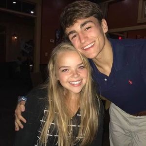 Meet your Posher, Hunter