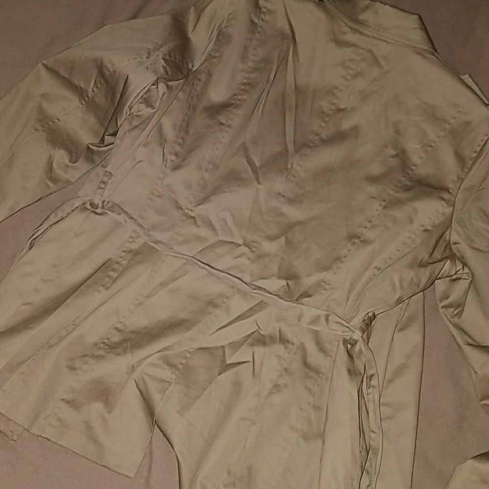 Jacket - Picture 3 of 3