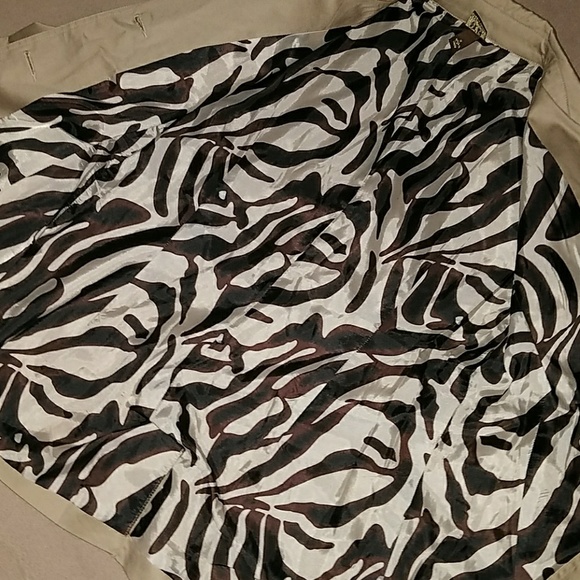 Jacket - Picture 2 of 3