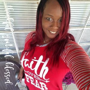 Meet your Posher, Kendra