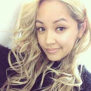 Meet your Posher, Monica