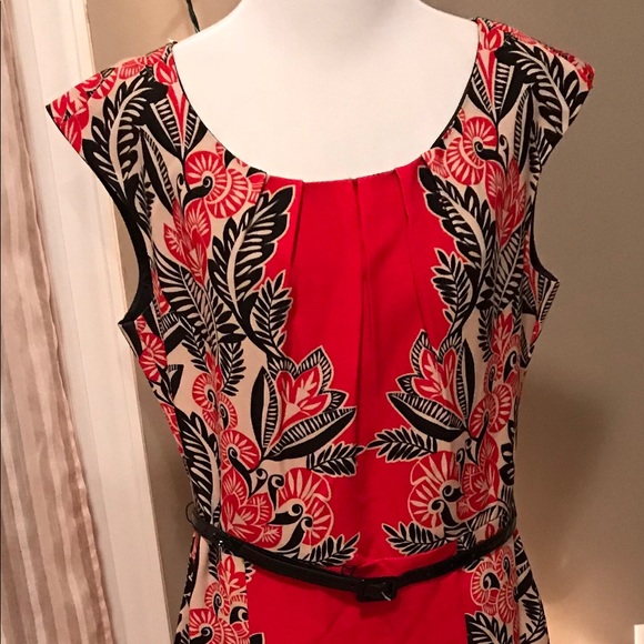 ILE New York Dresses & Skirts - 💄ILE New York Red, blk & cream sleeveless dress.