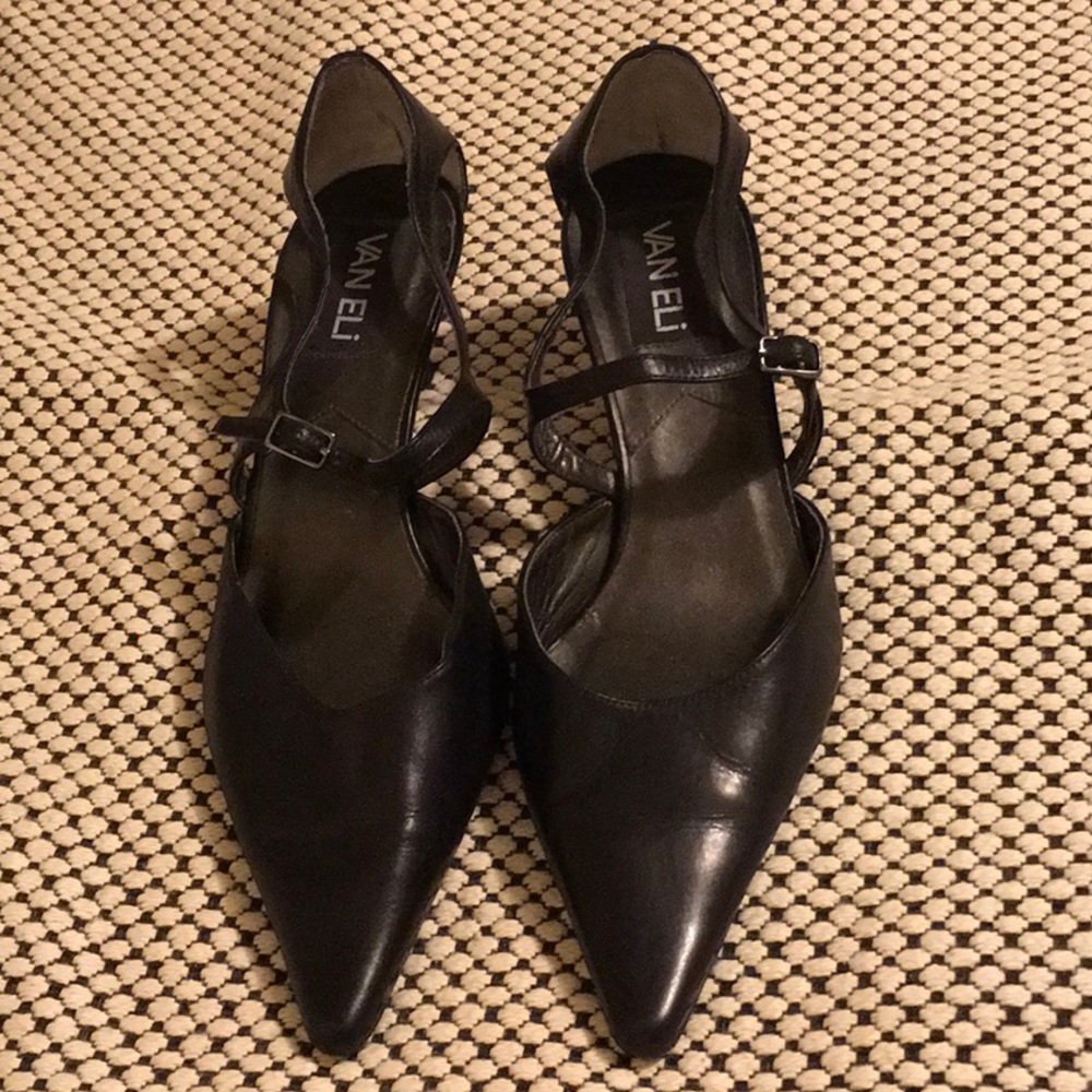 Black Van Eli classy strappy pointed heels Size 7