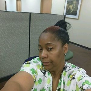 Meet your Posher, Yolanda