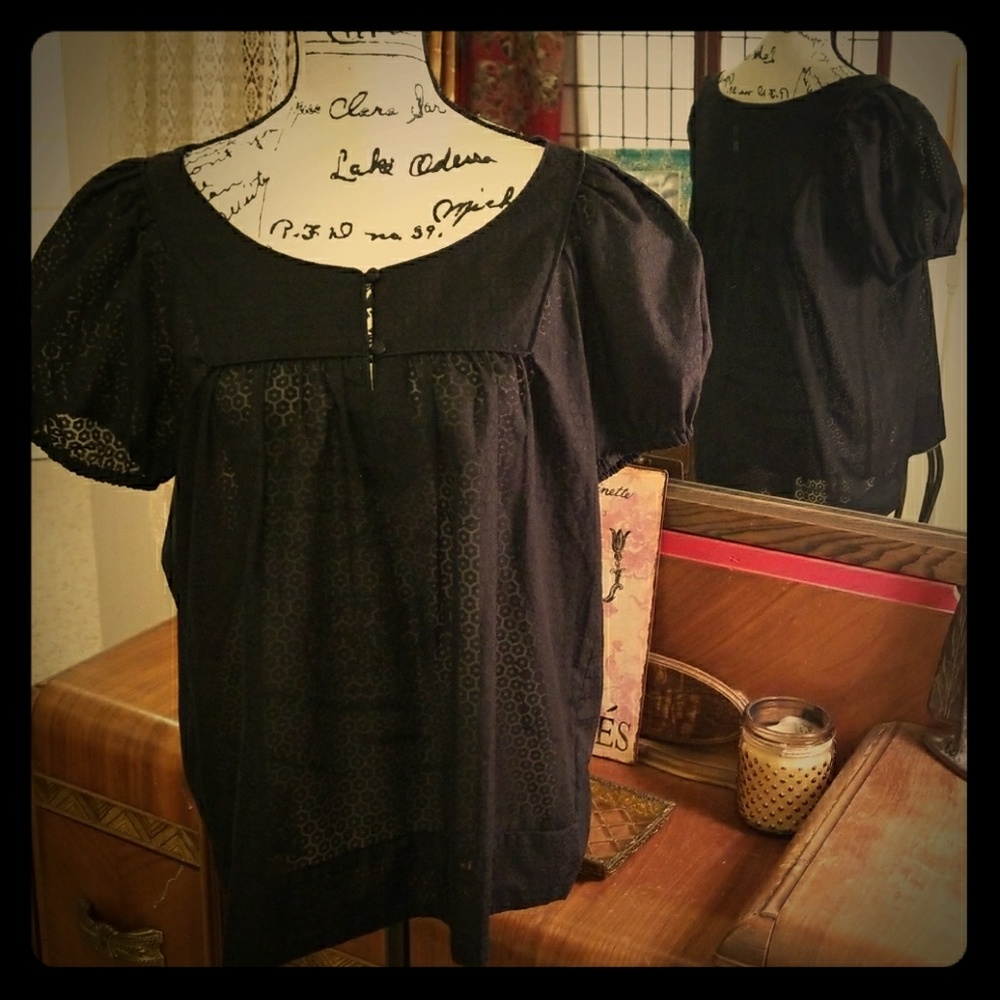 Adorable Puffy-Sleeve Babydoll Blouse