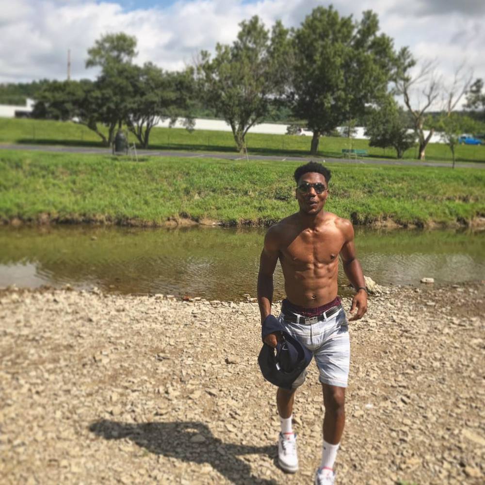 Meet your Posher, Desmond