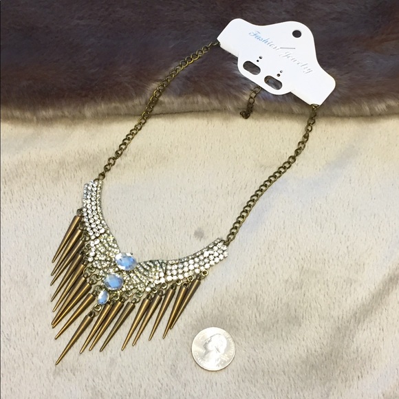 MNWT Edgy Glam Statement Necklace - Picture 2 of 4