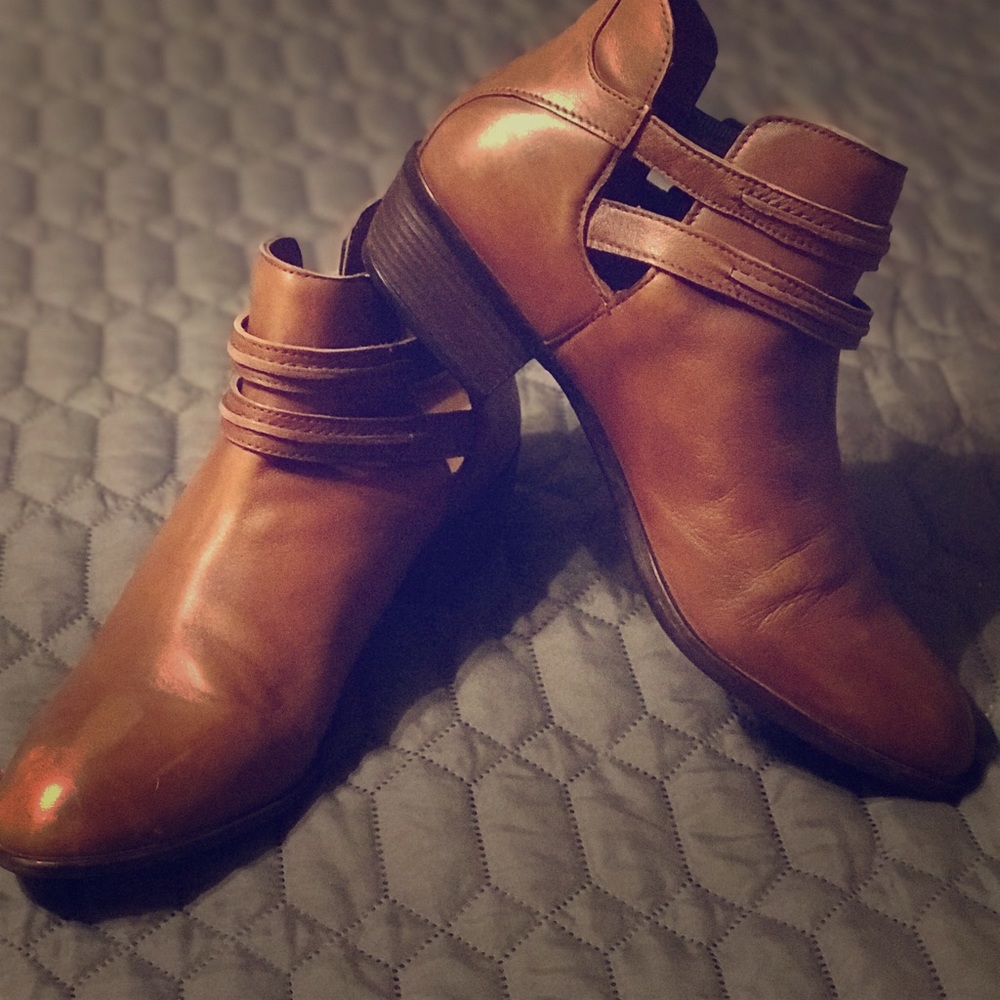 Diba LoveBug Booties