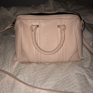 8/20 LAST DAY Adorable pink purse