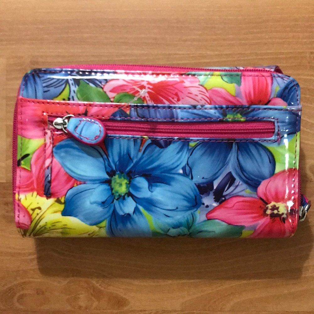 Mundi big fat wallet