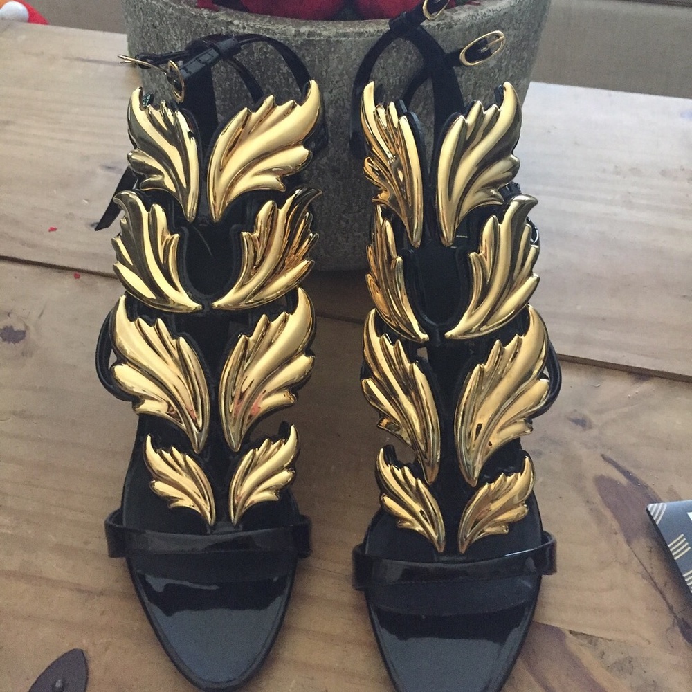 giuseppe cruel summer wing heels