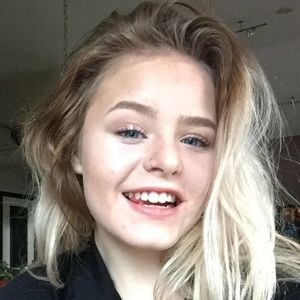 Meet your Posher, Fallon