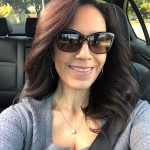 Meet your Posher, Renee