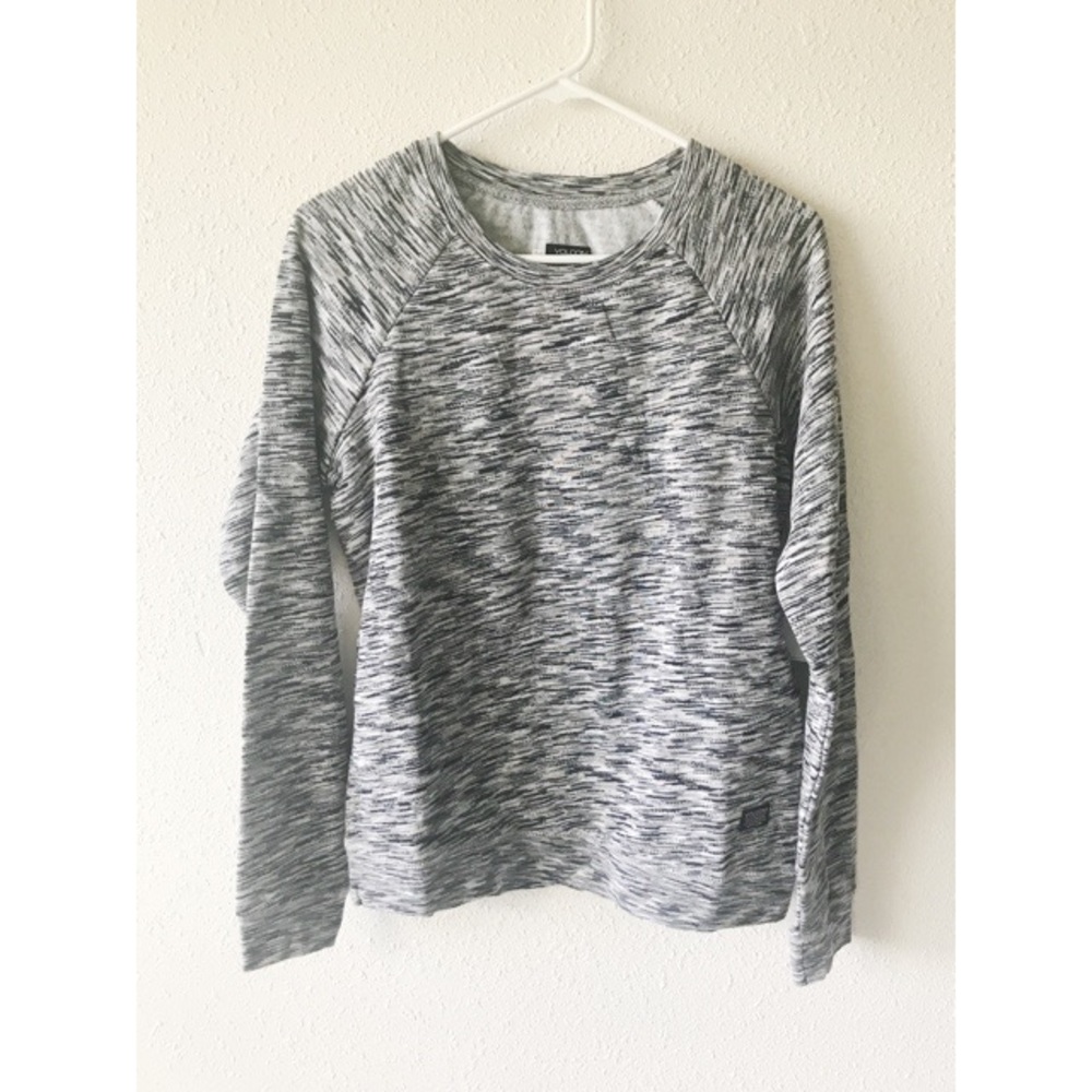 NWT VOLCOM GRAY STRIPE PULLOVER