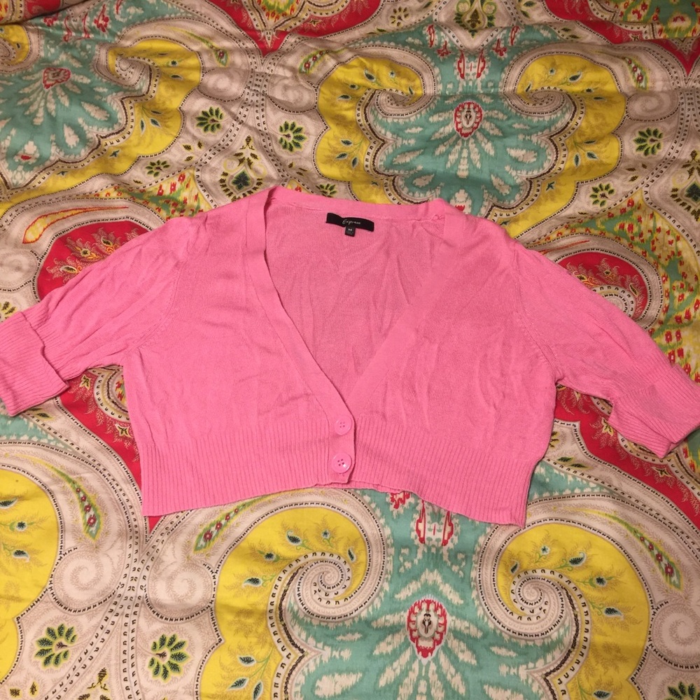 Express pink cropped sweater size medium