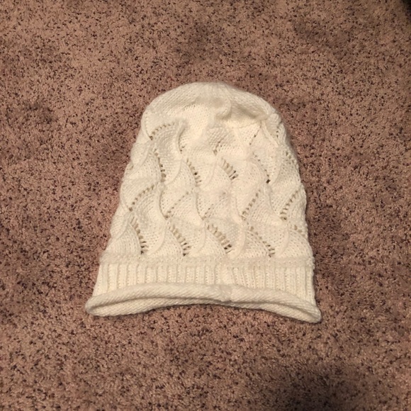 Cream knitted scarf and beanie, blue knitted scarf - Picture 3 of 4