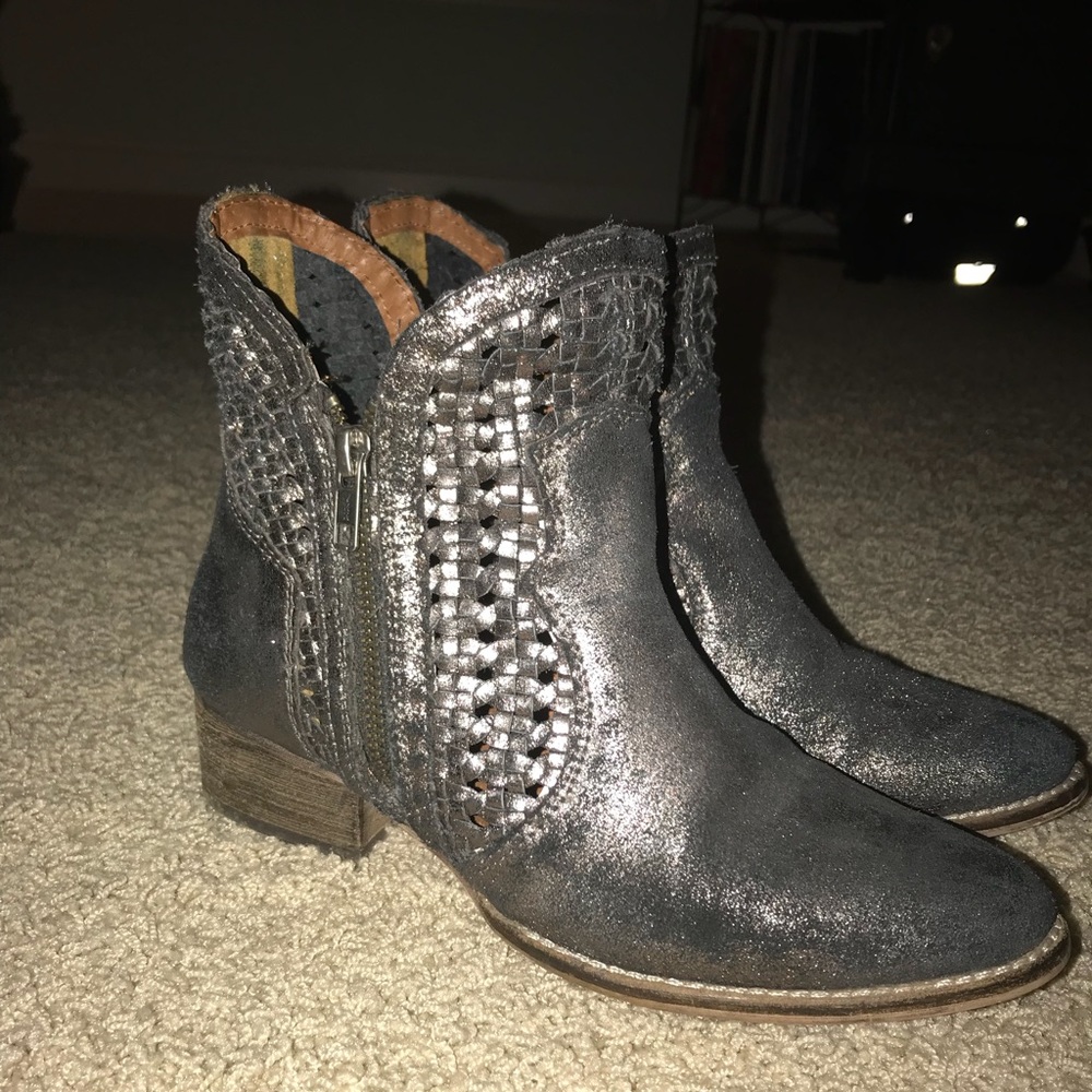 Seychelles booties!!