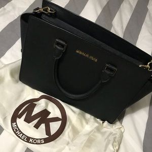MK Selma. Wear couple times. Perfect condition.