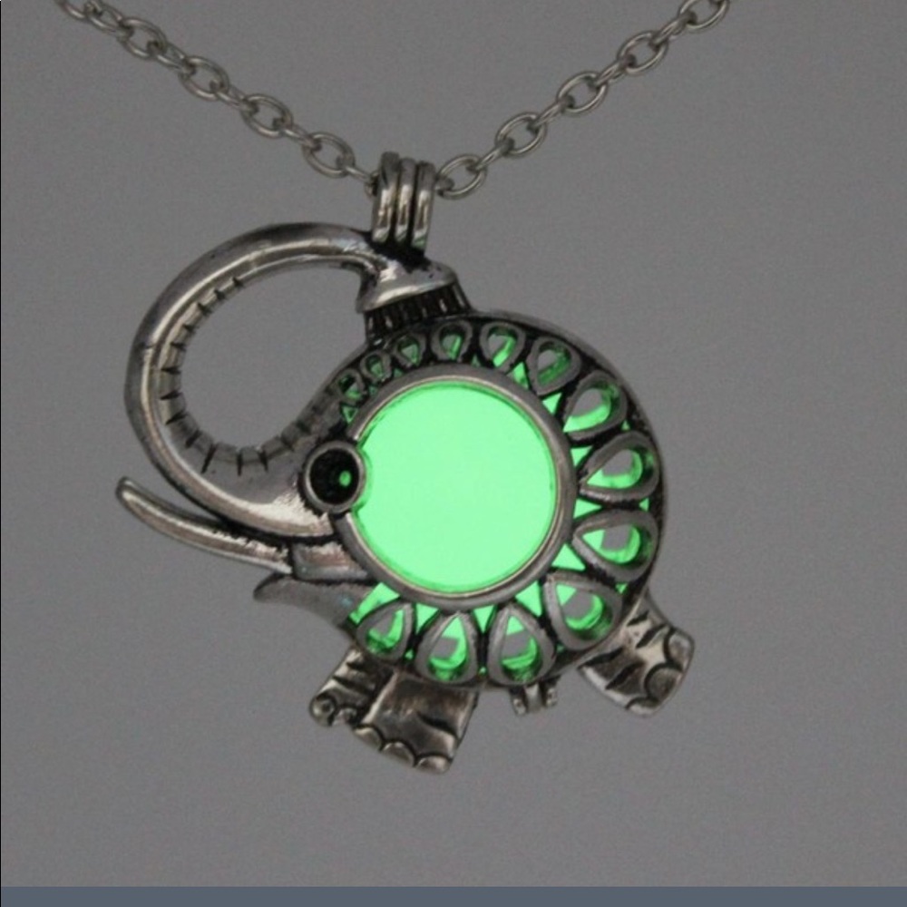 Essential Oil Elephant Charm w/ Necklace