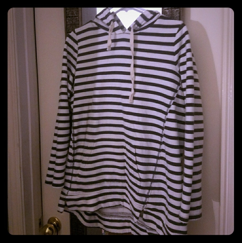 Maternity sweatshirt