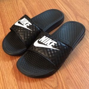 Nike women's slides