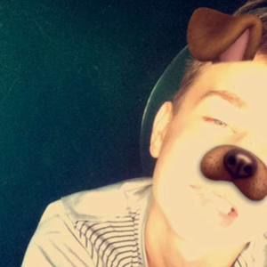 Meet your Posher, Dylan