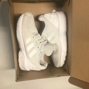 Adidas white shoes 👟