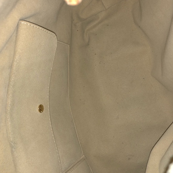 Louis Vuitton Galliera PM Handbag - Picture 4 of 8