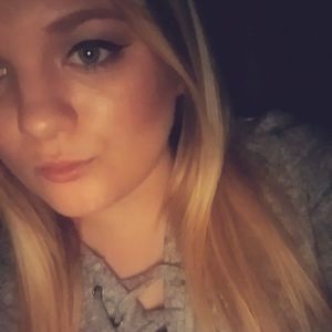 Meet your Posher, Kendra