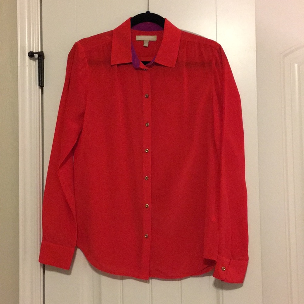 Banana Republic women’s silk dress shirt