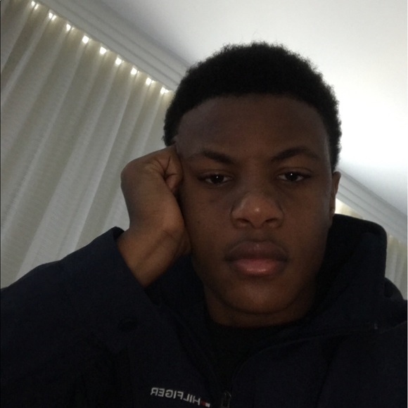 Meet your Posher, Stclair - Picture 1 of 1