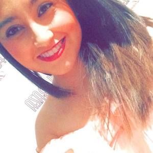 Meet your Posher, Esther