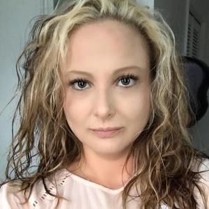 Meet your Posher, Karline