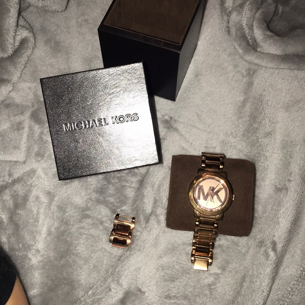 Michael Kors rose gold watch