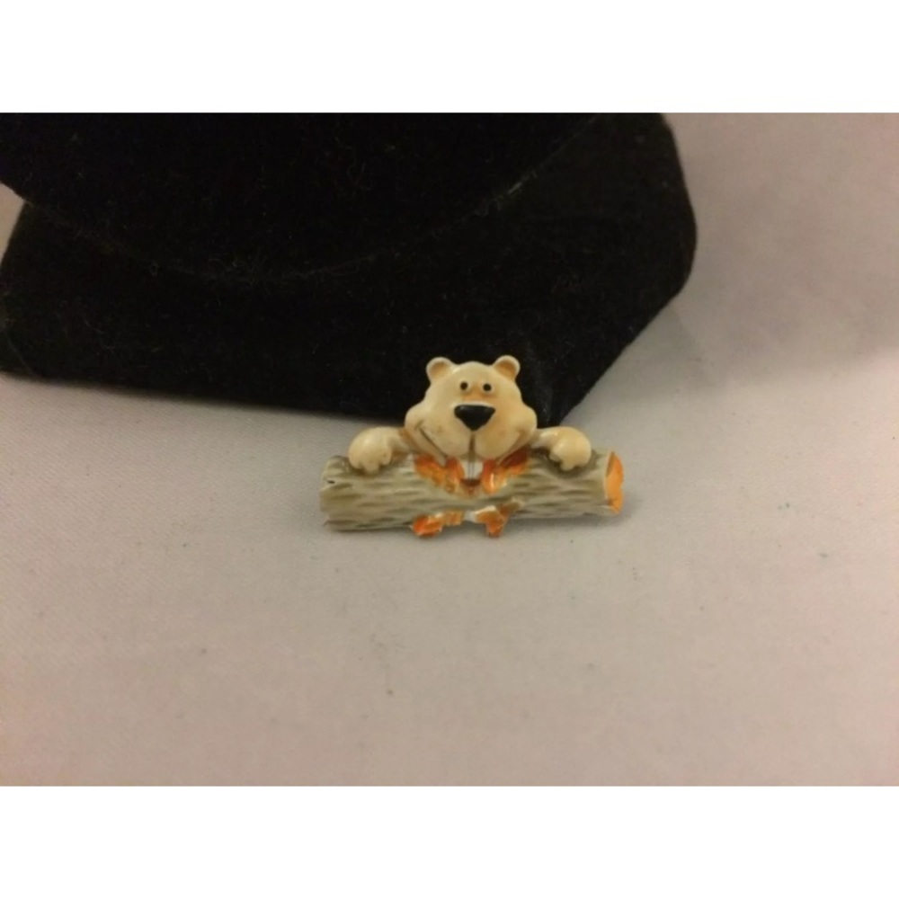 VTG JJ Jonette Rare Smiling Beaver Tac/Lapel Pin